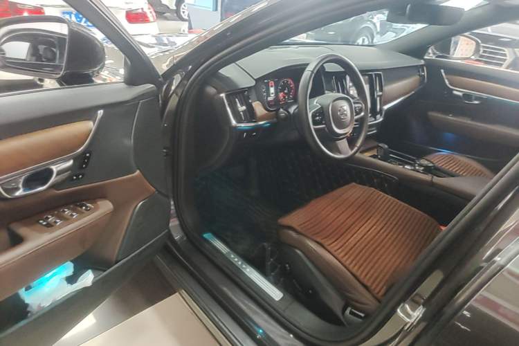 Used Volvo S90 2021 B5 Zhiyi Luxury Edition Driver Seat