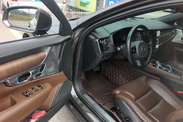 Used Volvo S90 2021 B5 Luxury Smart Edition Driver Seat