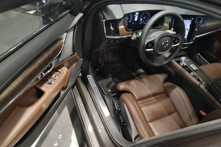 Used Volvo S90 2021 B5 Luxury Smart Edition Driver Seat