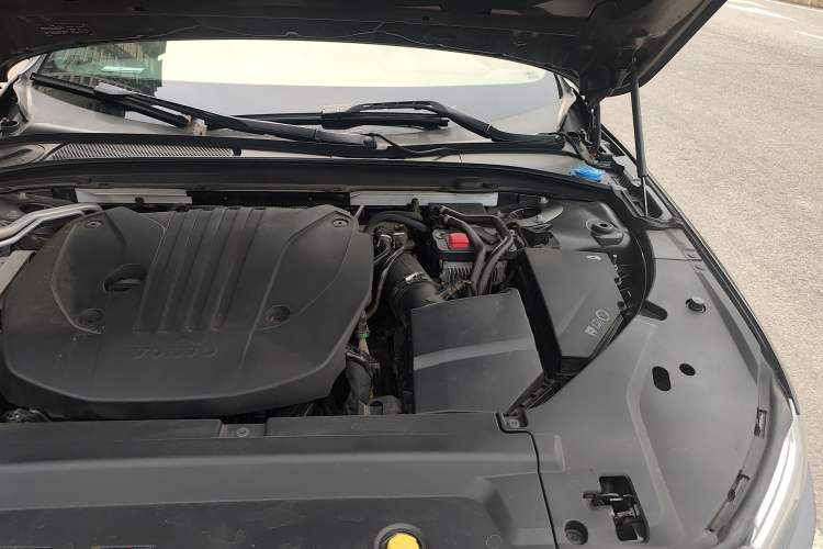 Used Volvo S90 2021 B5 Luxury Smart Edition Engine Bay Left