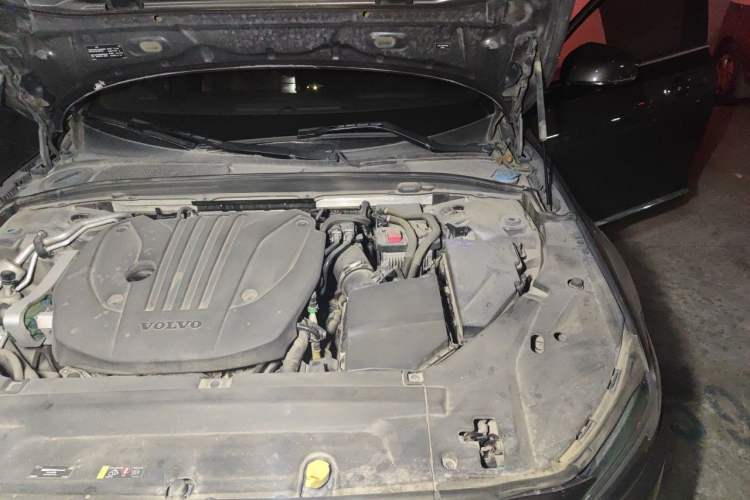 Used Volvo S90 2021 B5 Zhiyi Luxury Edition Engine Bay Left