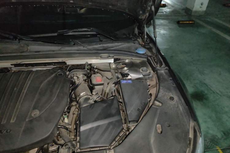 Used Volvo S90 2021 B5 Zhiyuan Sport Edition Engine Bay Left