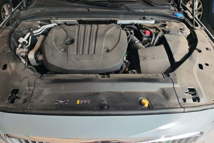 Used Volvo S90 2021 B5 Zhiyi Luxury Edition Engine Bay