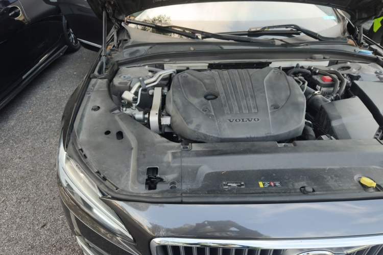 Used Volvo S90 2021 B5 Zhiyi Luxury Edition Engine Bay Right