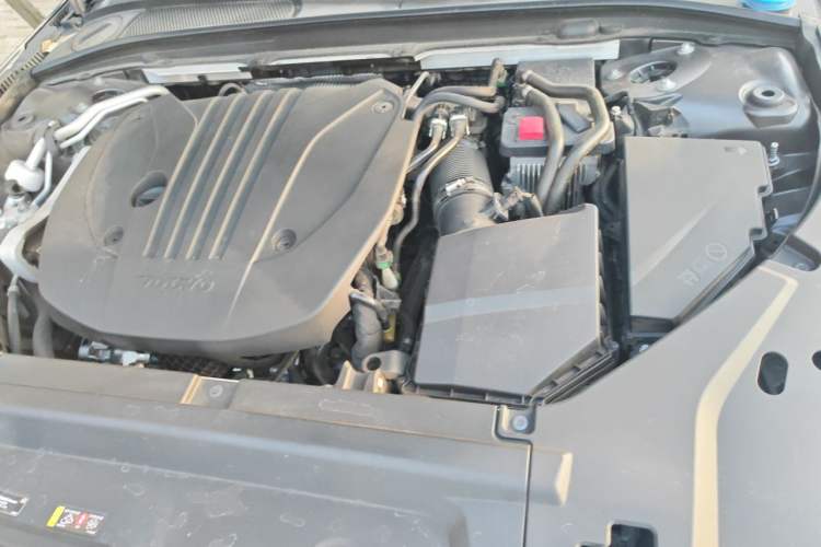 Used Volvo S90 2021 B5 Luxury Smart Edition Engine Bay