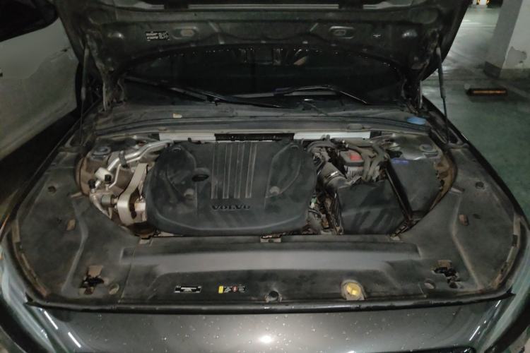 Used Volvo S90 2021 B5 Zhiyuan Sport Edition Engine Bay