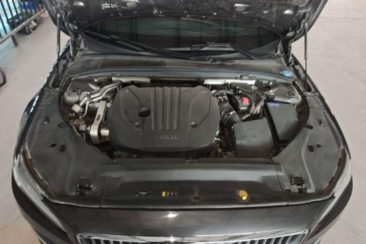 Used Volvo S90 2021 B5 Zhiyuan Luxury Edition Engine Bay