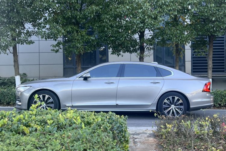 Used Volvo S90 2021 B5 Zhiyuan Luxury Edition Exterior 1