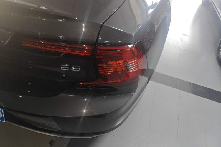 Used Volvo S90 2021 B5 Zhiyuan Luxury Edition Exterior 3