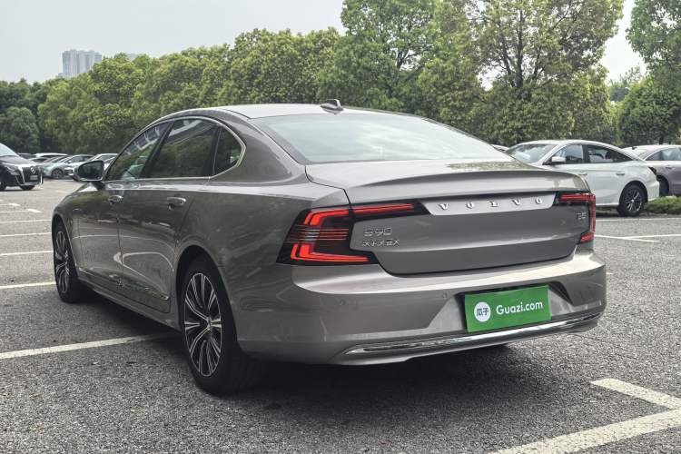 Used Volvo S90 2021 B5 Zhiyuan Luxury Edition Exterior 3
