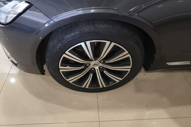 Used Volvo S90 2021 B5 Zhiyi Luxury Edition Exterior 4