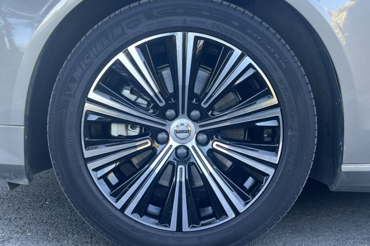 Used Volvo S90 2021 B5 Zhiyuan Luxury Edition Exterior 4