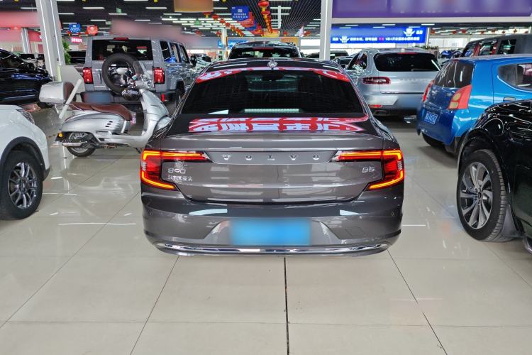 Used Volvo S90 2021 B5 Zhiyi Luxury Edition Exterior 4