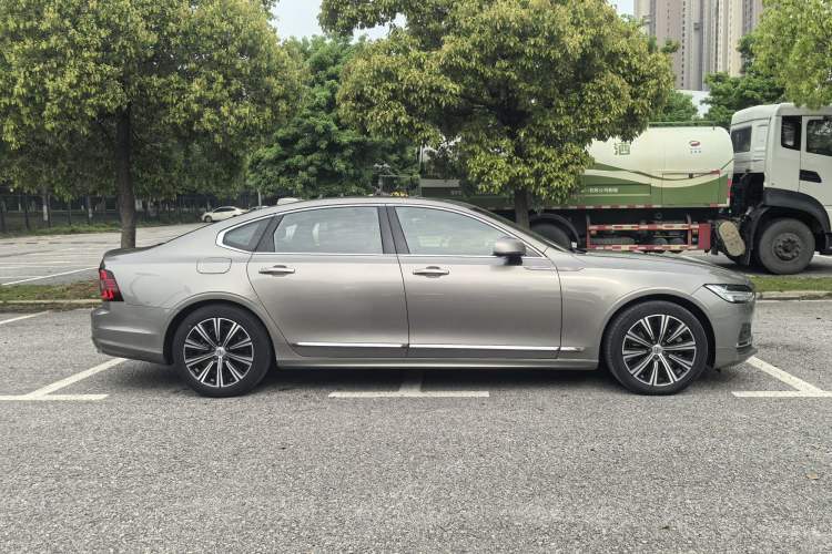Used Volvo S90 2021 B5 Zhiyuan Luxury Edition Exterior 6