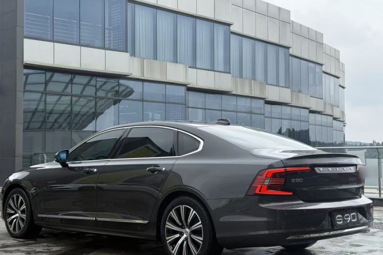 Used Volvo S90 2021 B5 Zhiyuan Luxury Edition Exterior 7