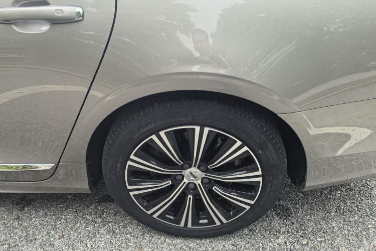Used Volvo S90 2021 B5 Zhiyuan Luxury Edition Exterior 7