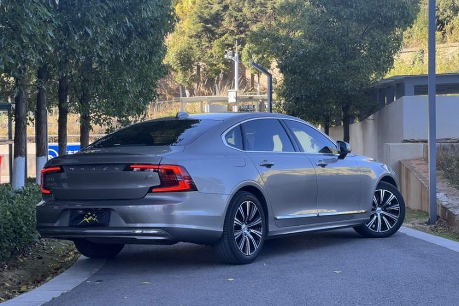 Used Volvo S90 2021 B5 Zhiyuan Luxury Edition Exterior 8