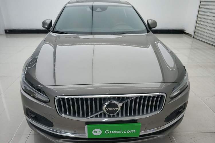 Used Volvo S90 2021 B5 Zhiyuan Luxury Edition Front
