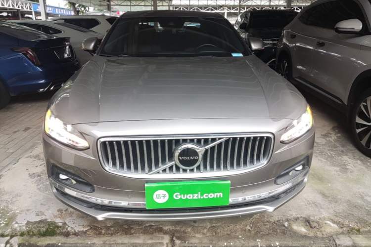 Used Volvo S90 2021 B5 Zhiyuan Luxury Edition Front