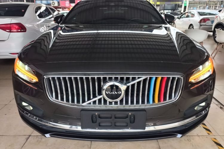 Used Volvo S90 2021 B5 Zhiyuan Luxury Edition Front