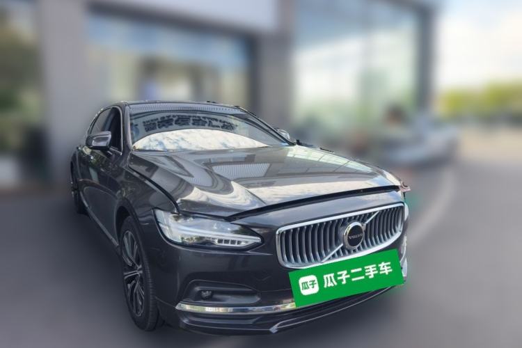 Used Volvo S90 2021 B5 Zhiyi Luxury Edition Front Right 45 Deg