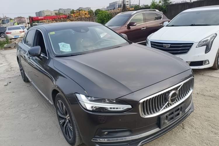 Used Volvo S90 2021 B5 Zhiyuan Luxury Edition Front Right 45 Deg