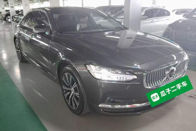 Used Volvo S90 2021 B5 Zhiyuan Luxury Edition Front Right 45 Deg