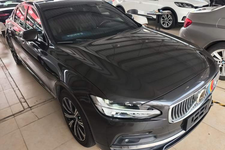 Used Volvo S90 2021 B5 Zhiyuan Luxury Edition Front Right 45 Deg
