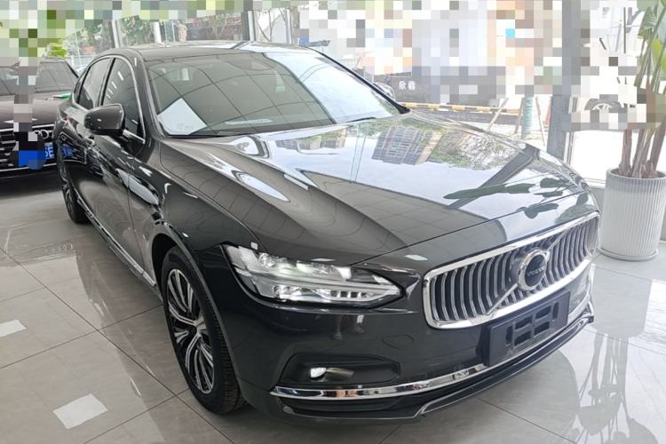 Used Volvo S90 2021 B5 Zhiyi Luxury Edition Front Right 45 Deg