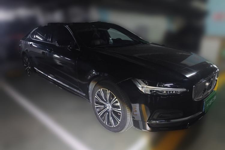 Used Volvo S90 2021 B5 Zhiyuan Luxury Edition Front Right 45 Deg