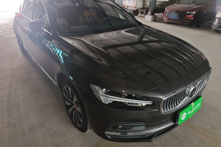 Used Volvo S90 2021 B5 Zhiyuan Luxury Edition Front Right 45 Deg