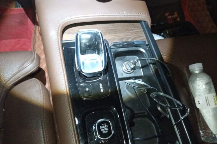Used Volvo S90 2021 B5 Zhiyuan Luxury Edition Gear Lever