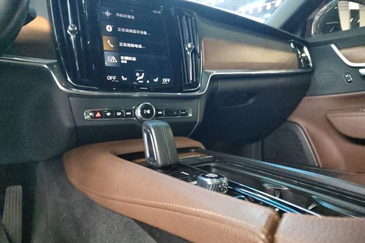 Used Volvo S90 2021 B5 Zhiyi Luxury Edition Gear Lever
