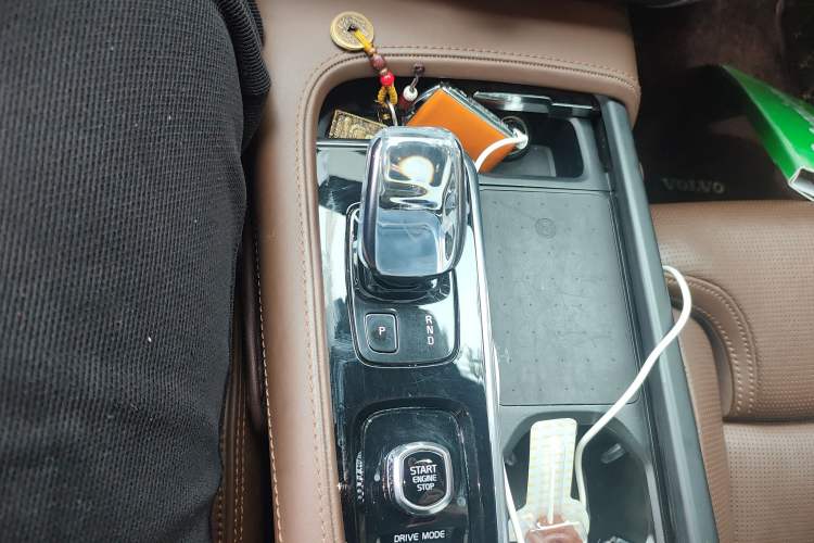 Used Volvo S90 2021 B5 Luxury Smart Edition Gear Lever