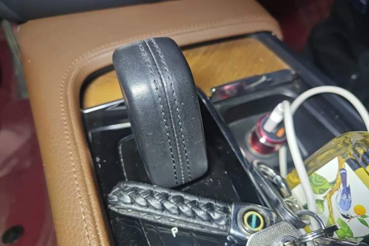 Used Volvo S90 2021 B5 Zhiyi Luxury Edition Gear Lever