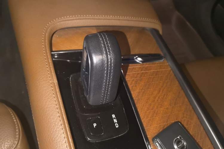 Used Volvo S90 2021 B5 Zhiyuan Luxury Edition Gear Lever