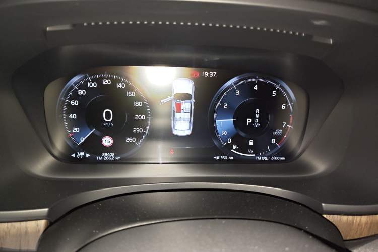 Used Volvo S90 2021 B5 Zhiyuan Luxury Edition Instrument Cluster
