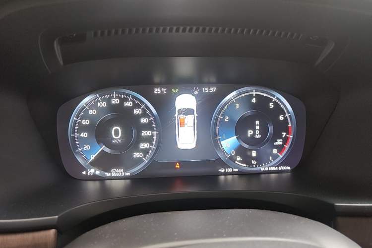 Used Volvo S90 2021 B5 Zhiyuan Luxury Edition Instrument Cluster