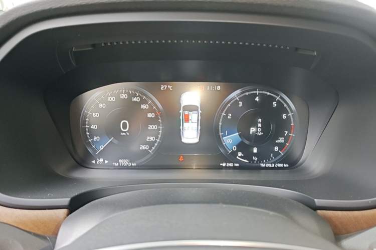 Used Volvo S90 2021 B5 Zhiyi Luxury Edition Instrument Cluster