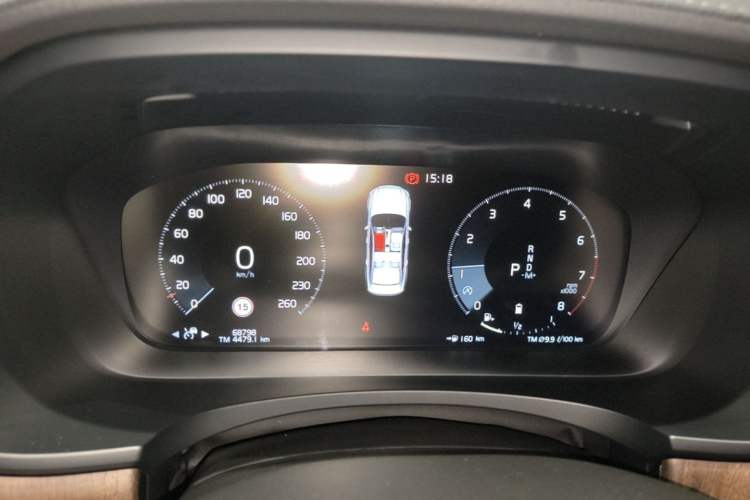 Used Volvo S90 2021 B5 Luxury Smart Edition Instrument Cluster