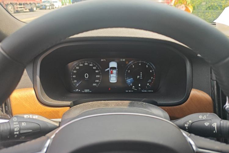 Used Volvo S90 2021 B5 Zhiyi Luxury Edition Instrument Cluster