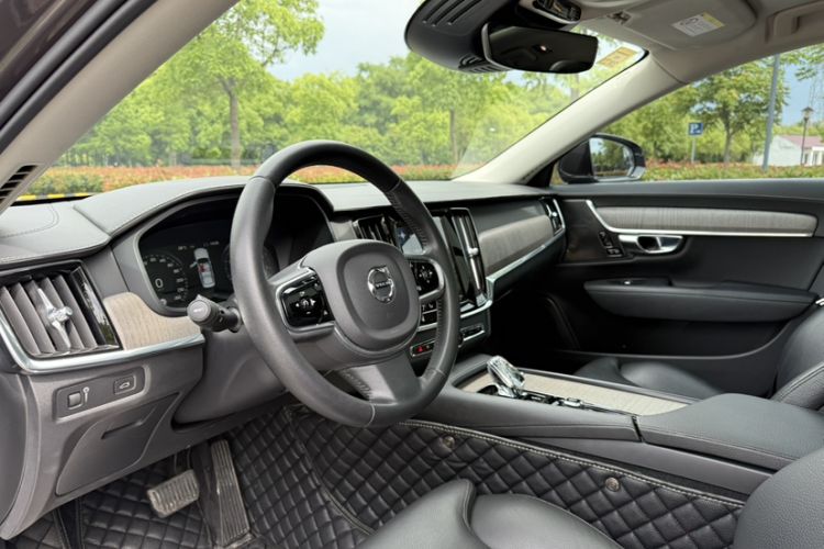 Used Volvo S90 2021 B5 Zhiyuan Luxury Edition Interior 6