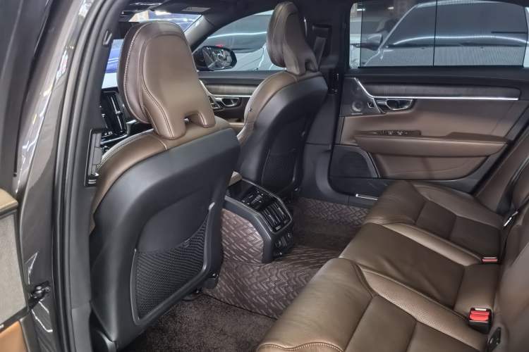 Used Volvo S90 2021 B5 Luxury Smart Edition Interior 6