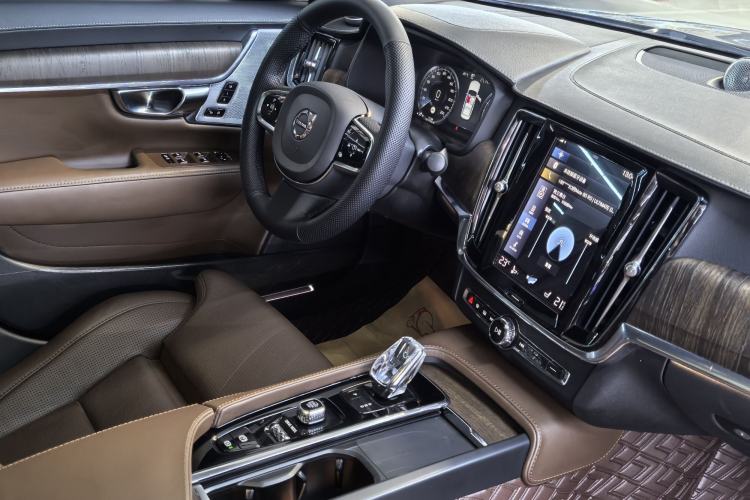 Used Volvo S90 2021 B5 Luxury Smart Edition Interior 8
