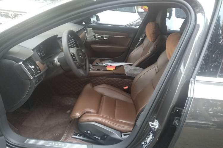 Used Volvo S90 2021 B5 Luxury Smart Edition Left Front Seat