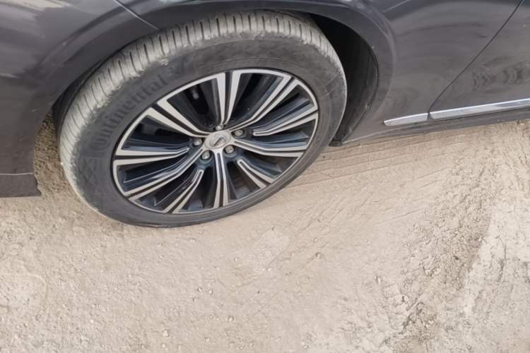 Used Volvo S90 2021 B5 Zhiyuan Luxury Edition Left Front Wheel Hub