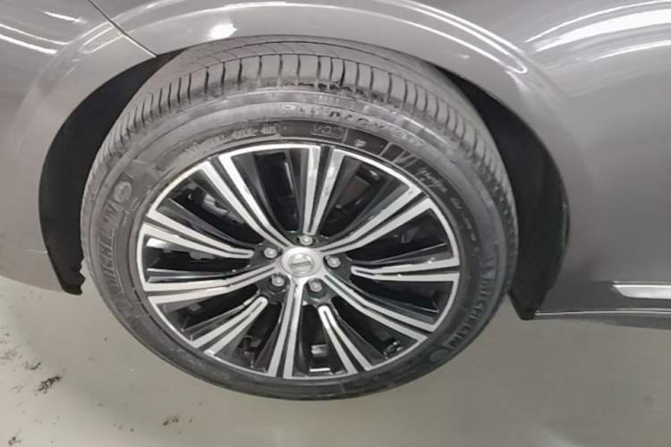 Used Volvo S90 2021 B5 Zhiyuan Luxury Edition Left Front Wheel Hub