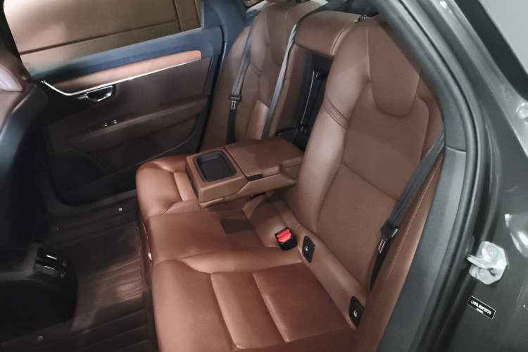 Used Volvo S90 2021 B5 Zhiyi Luxury Edition Left Rear Seat