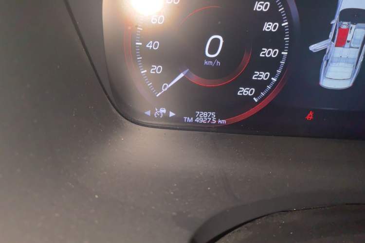 Used Volvo S90 2021 B5 Zhiyuan Luxury Edition Odometer Close Up