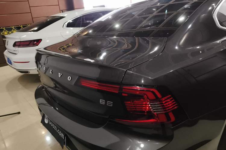 Used Volvo S90 2021 B5 Zhiyi Luxury Edition Rear